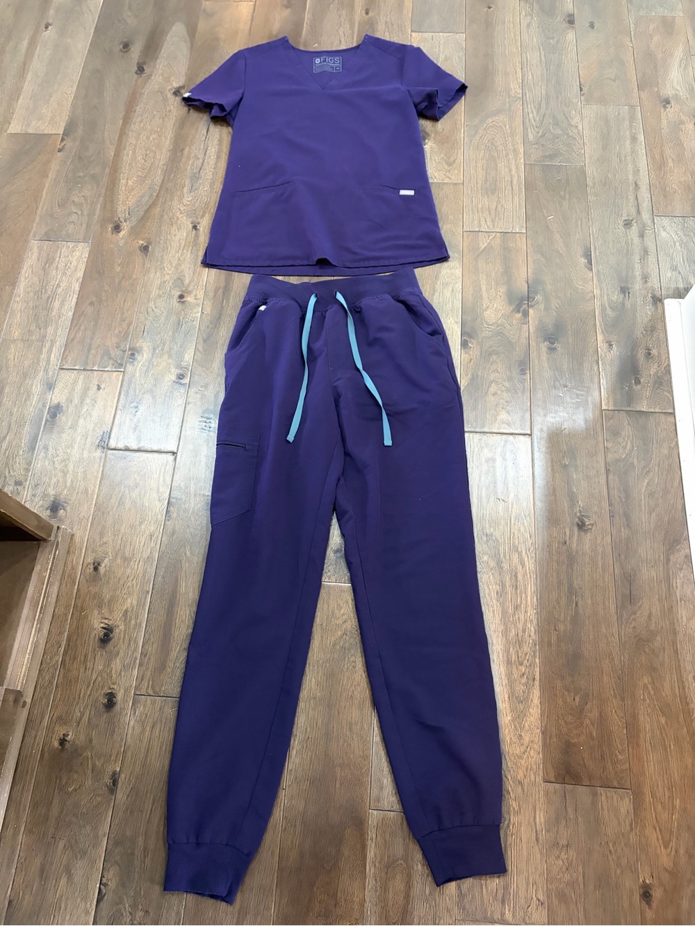 FIGS Jogger Scrub Set